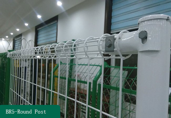 Round Post Double Loop Fence