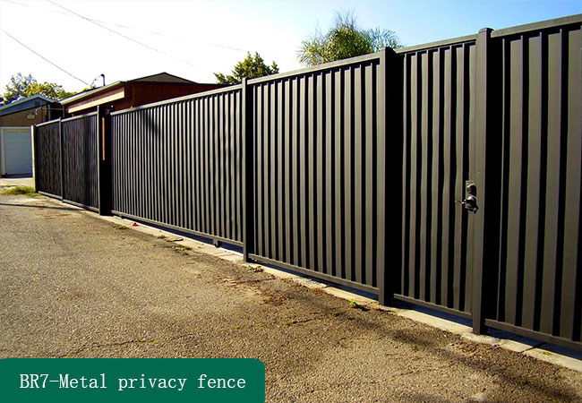 Metal-privacy-fence